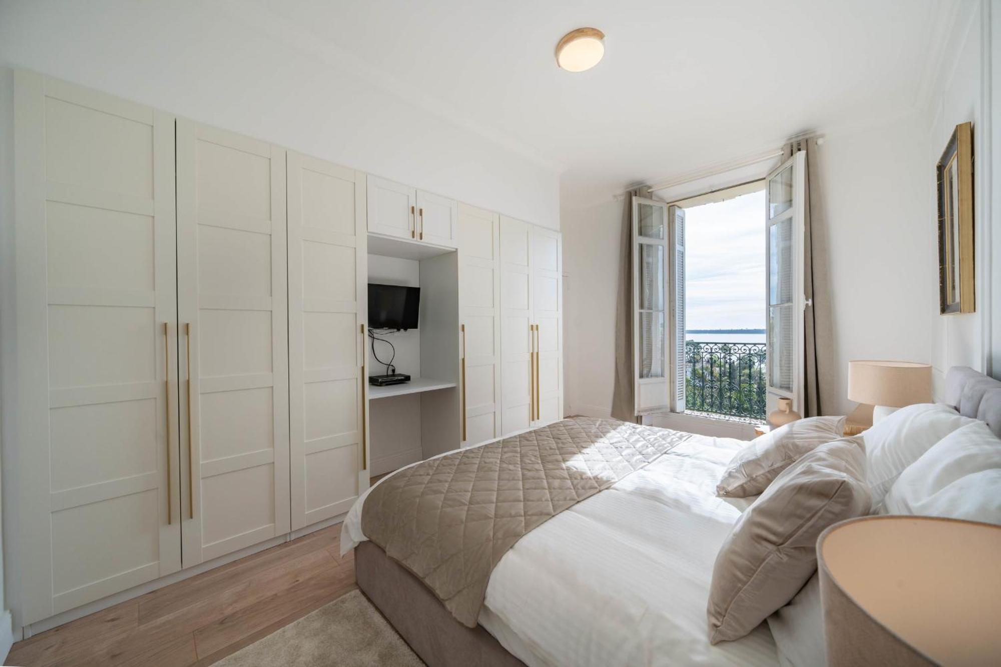 Appartement Sublime Fully Renovated One Bedroom With Sea View