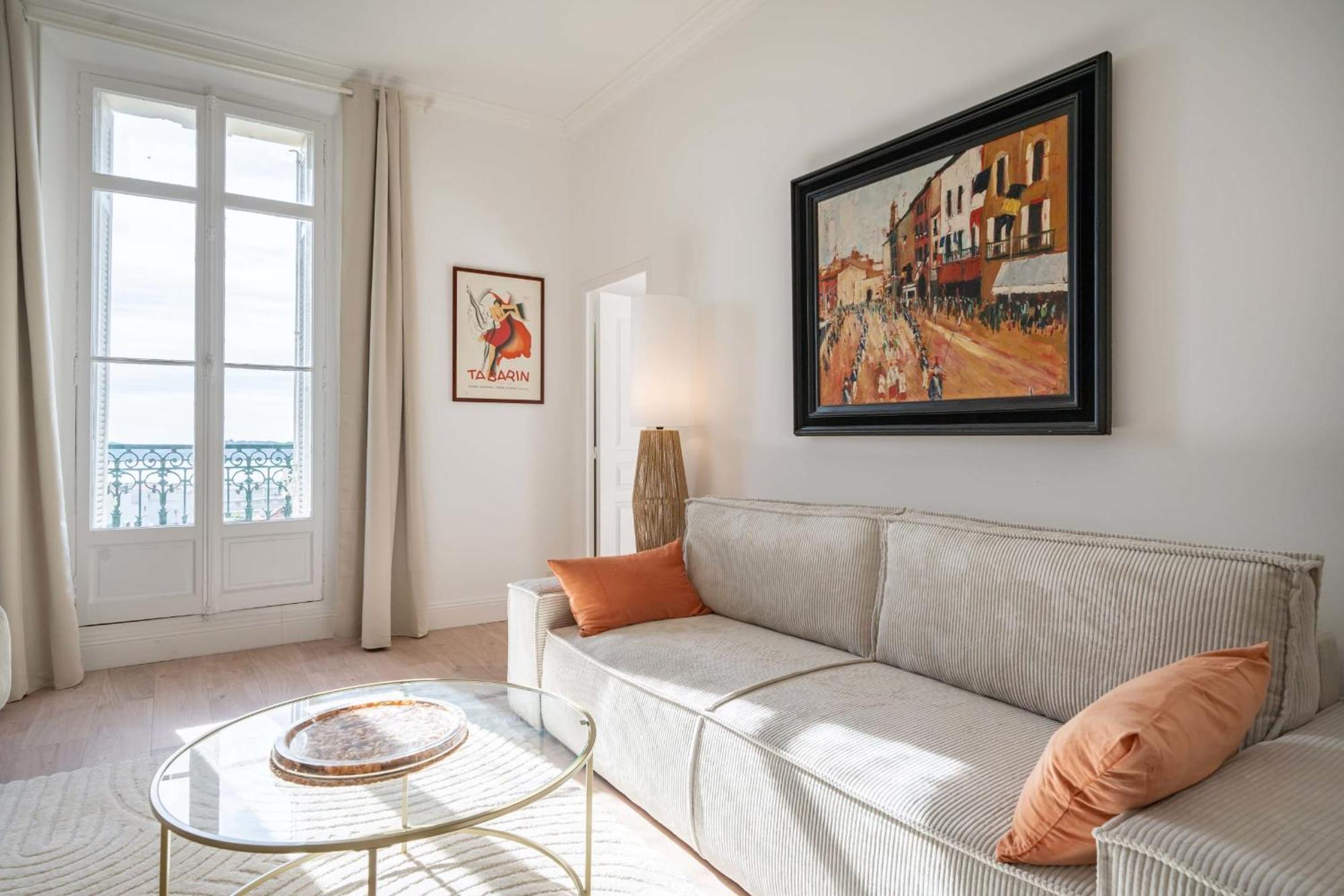 Apartment Sublime Fully Renovated One Bedroom With Sea View Cannes